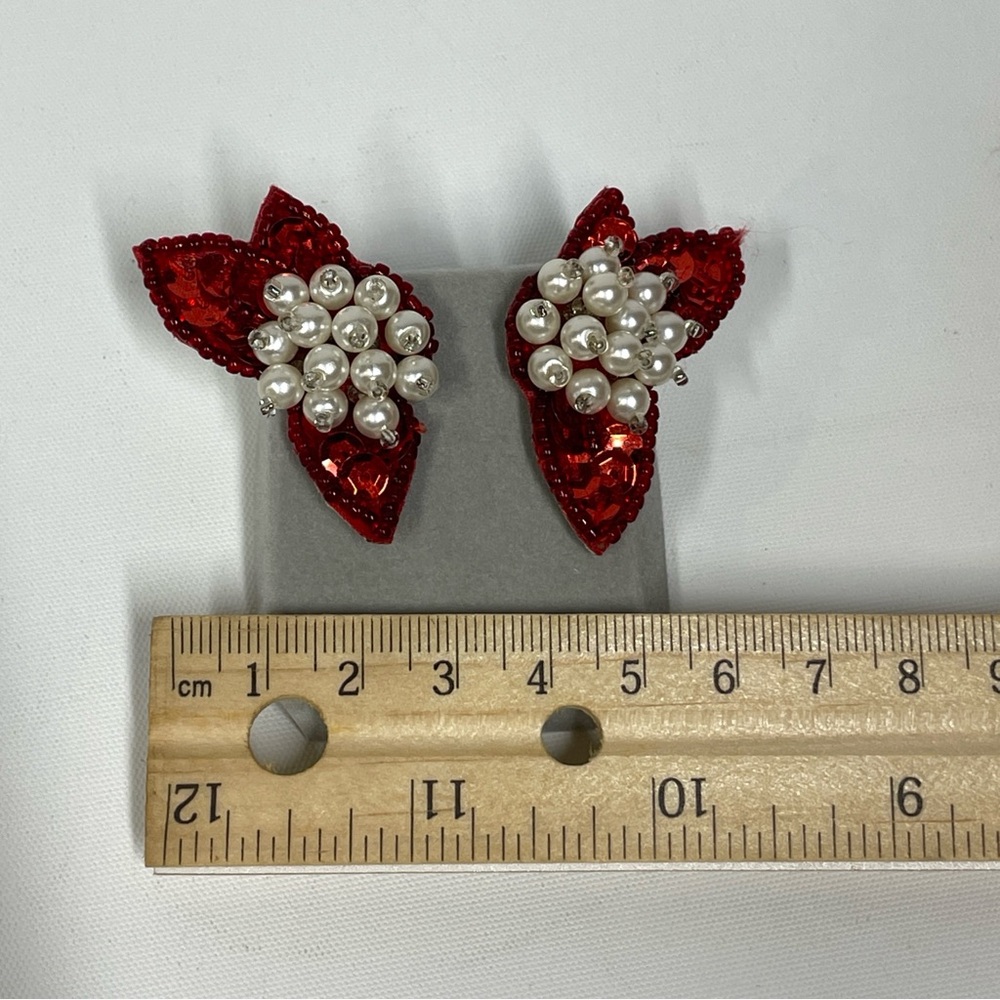 Vintage Red Sequin Pearl Beaded Statement Clip On Earring UG Holiday Ole Miss - Picture 4 of 7